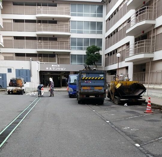 労住協駐車場舗装